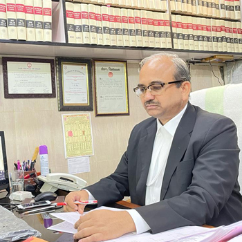 litigation lawyers in delhi